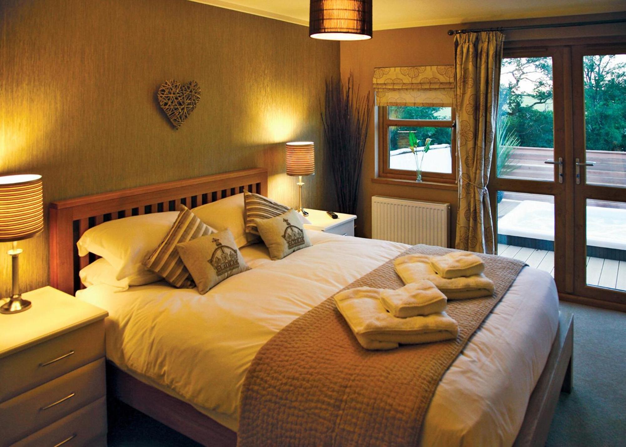 Upton Lakes Lodges Кълъмптън Стая снимка